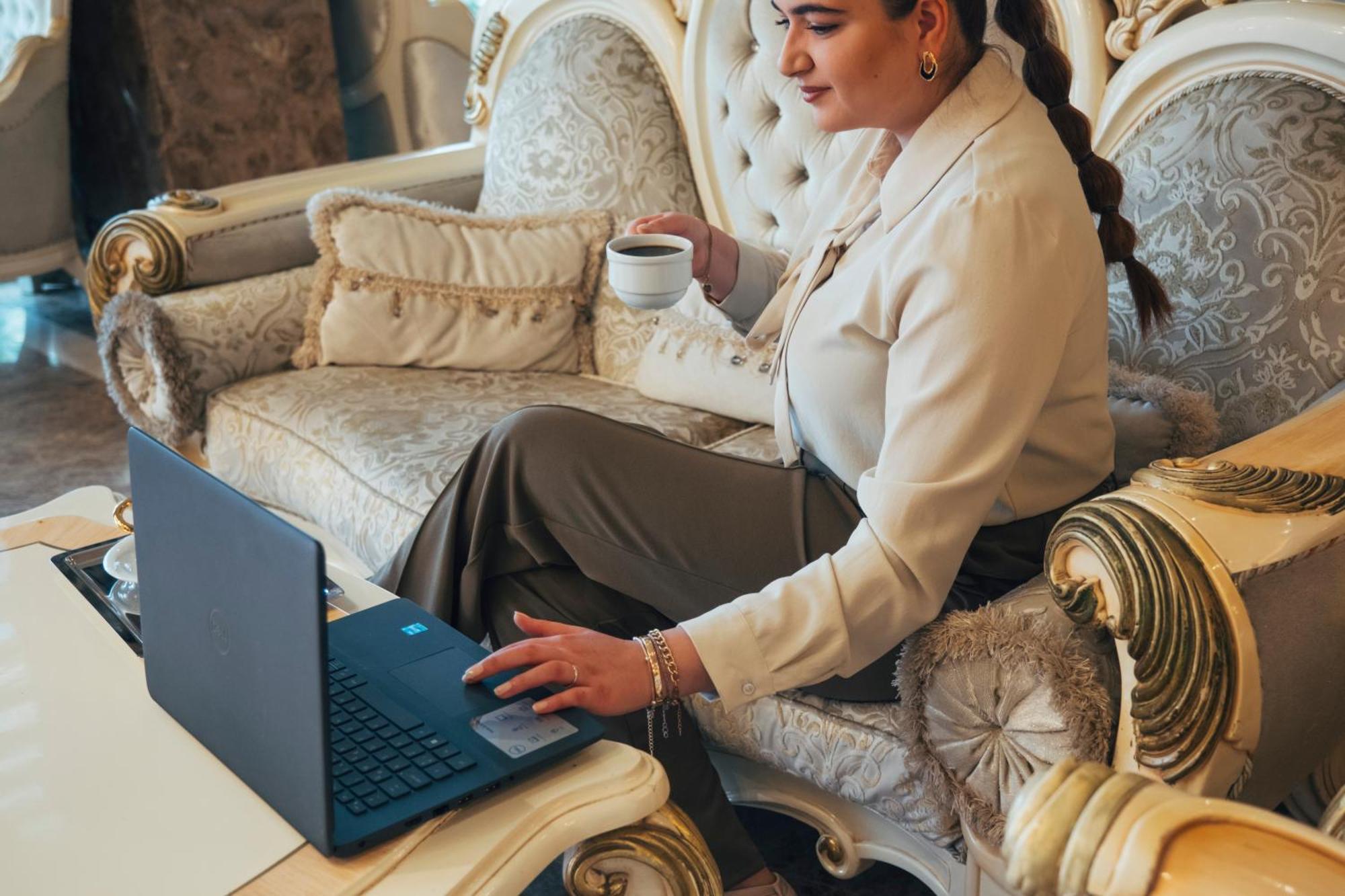 Royal Mersin Otel Bagian luar foto