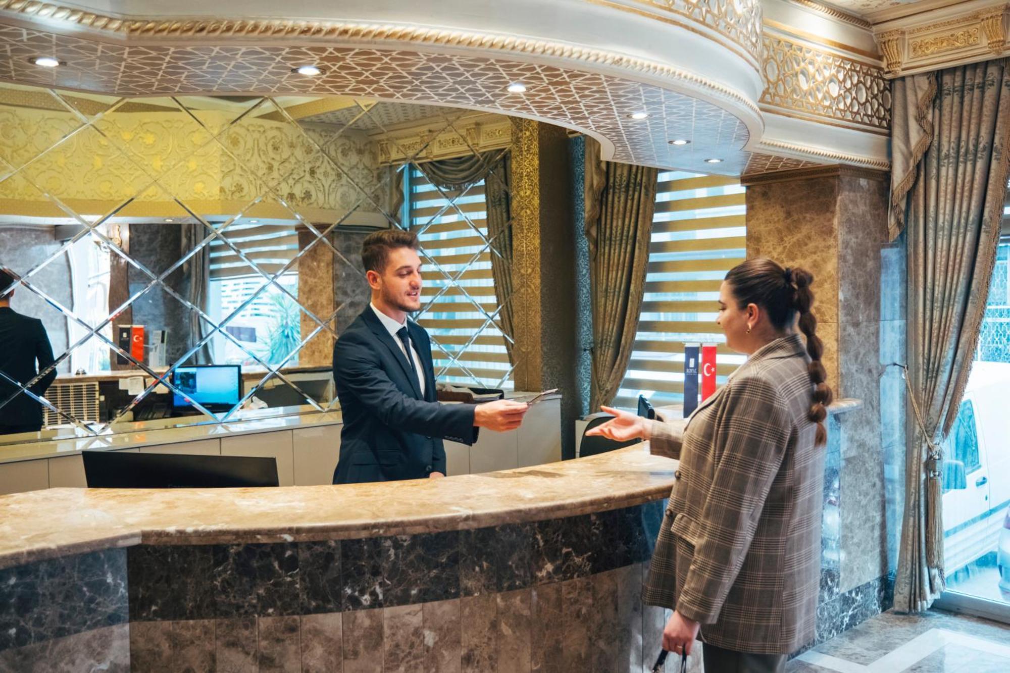 Royal Mersin Otel Bagian luar foto